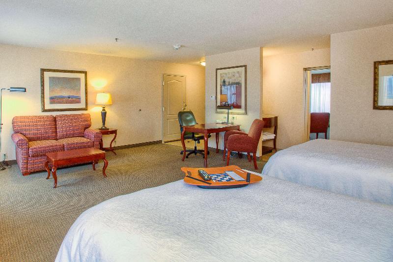 Hampton Inn & Suites Mountain Home image