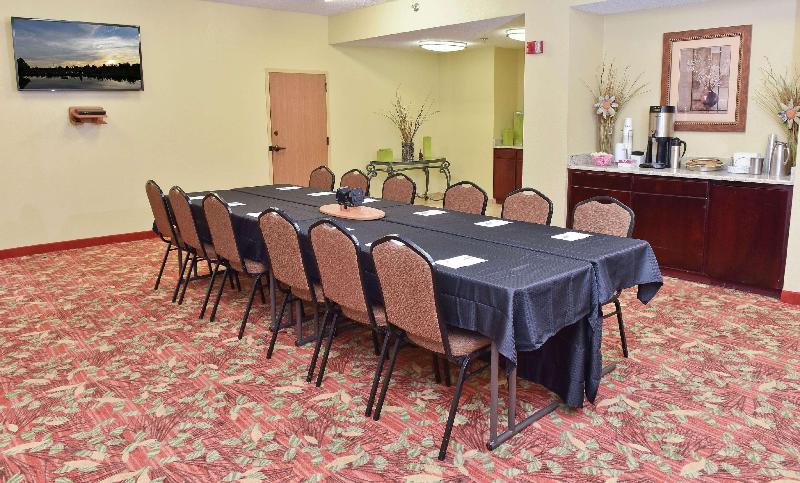 Hampton Inn Ruston image