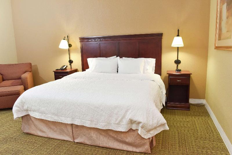 Hampton Inn Ruston image 7