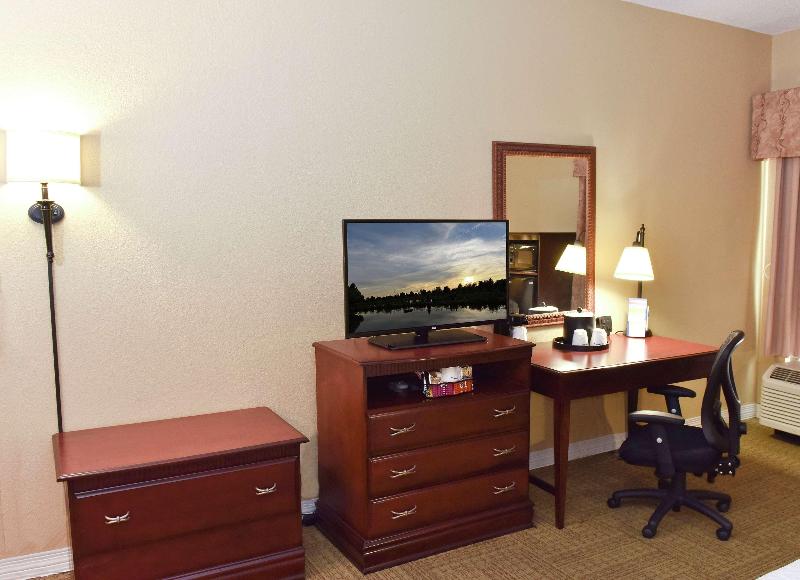 Hampton Inn Ruston image