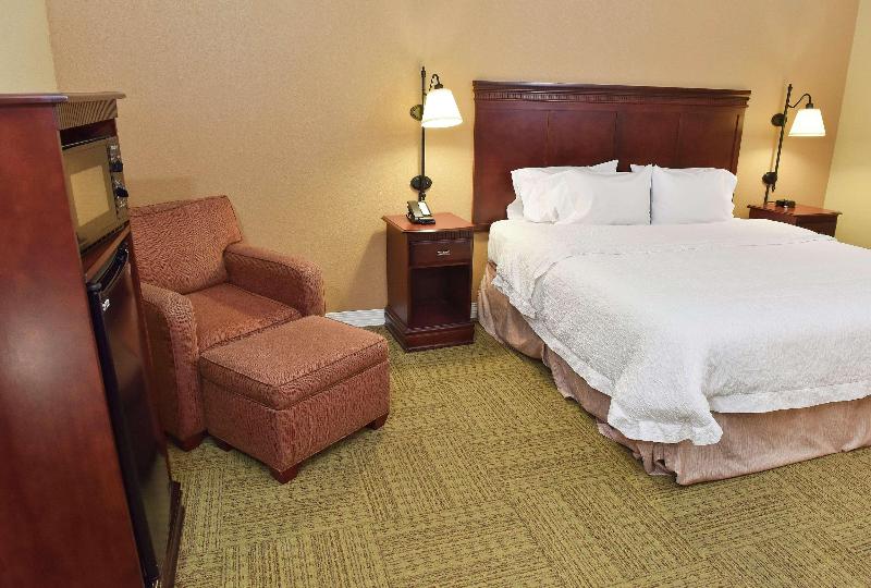 Hampton Inn Ruston image