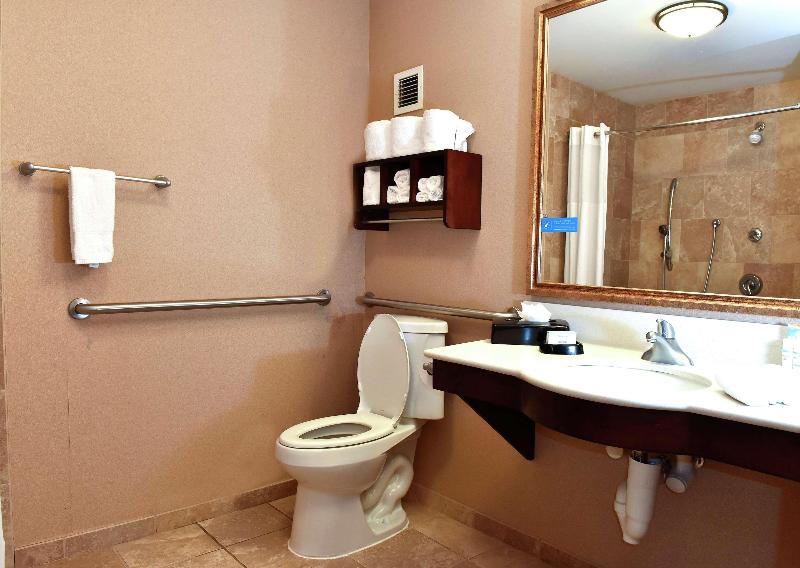 Hampton Inn Ruston image
