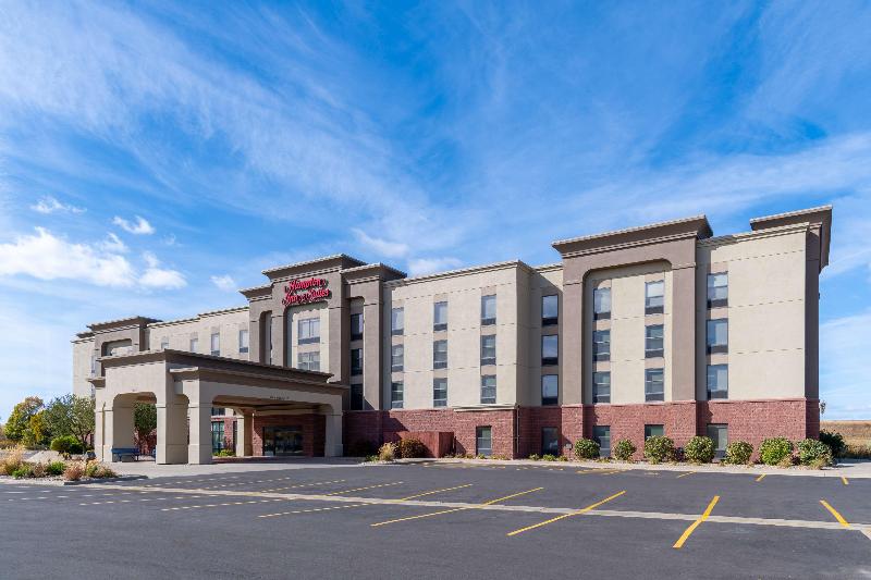 Hampton Inn & Suites Brookings image