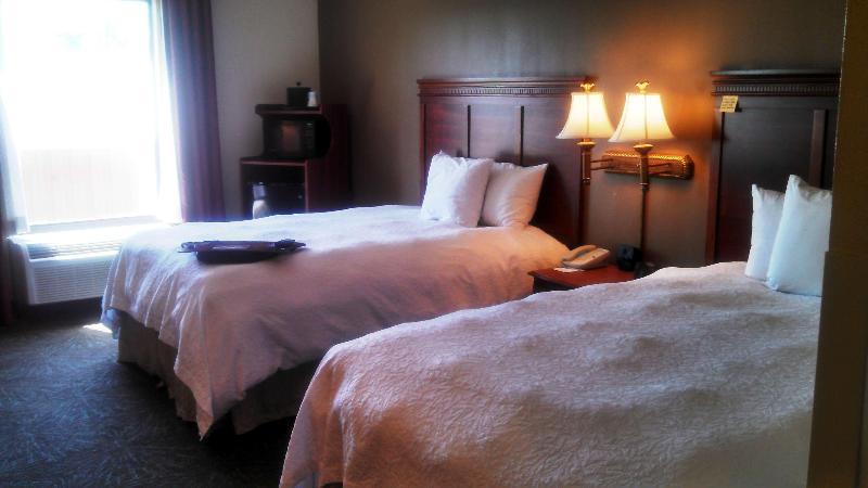 Hampton Inn Greenwood, MS image