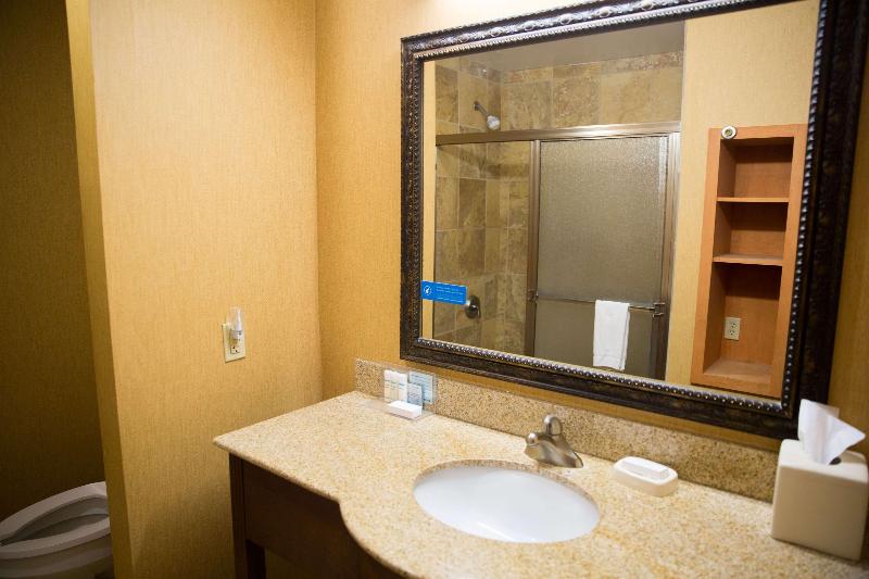 Hampton Inn & Suites Grenada image