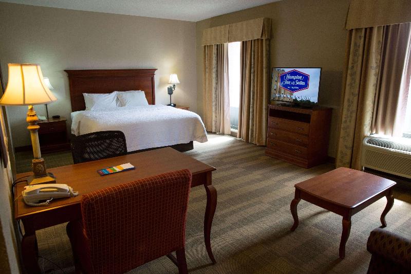 Hampton Inn & Suites Grenada image