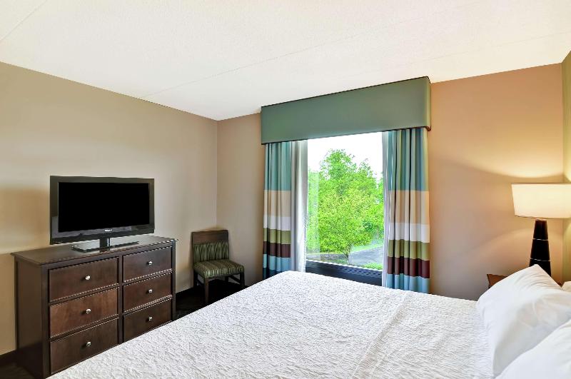 Hampton Inn New Bedford/Fairhaven image