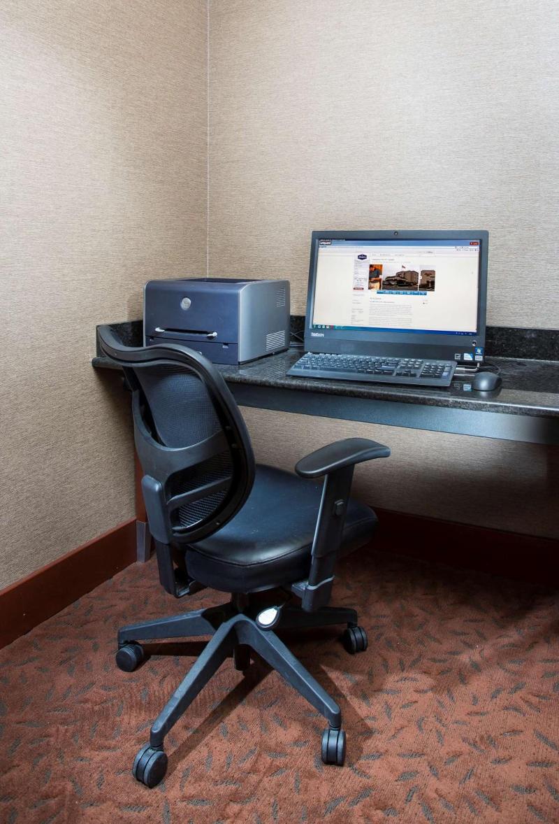 Hampton Inn St. Joseph image