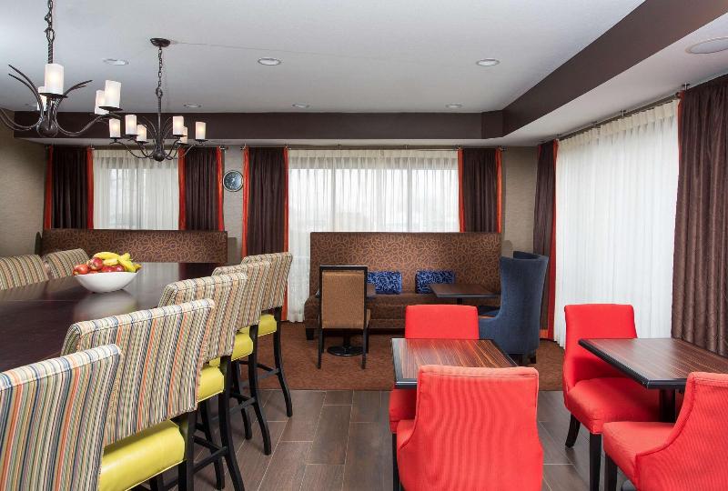 Hampton Inn St. Joseph image