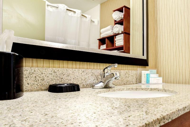 Hampton Inn St. Joseph image