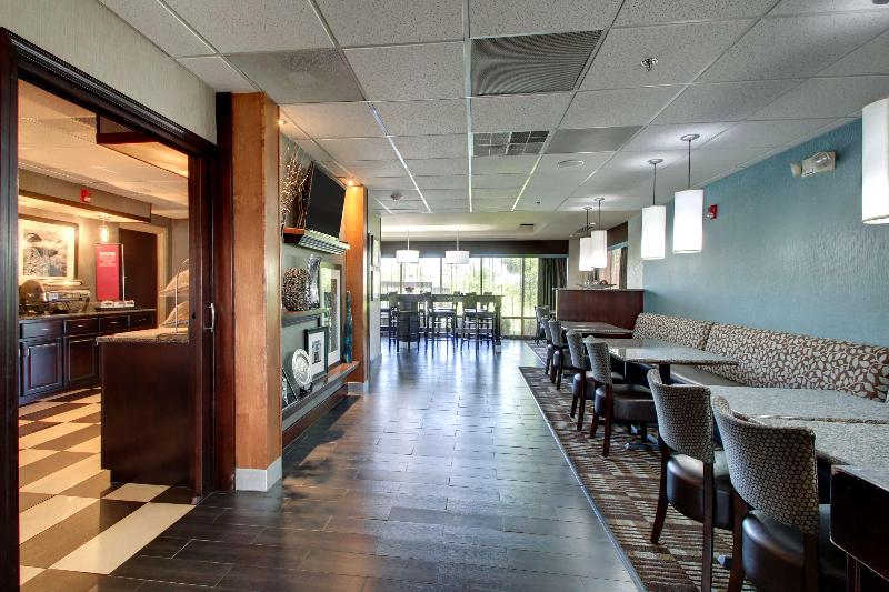 Hampton Inn Rolla image