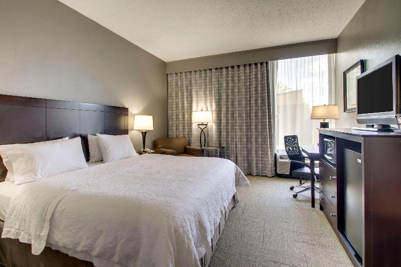 Hampton Inn Rolla image