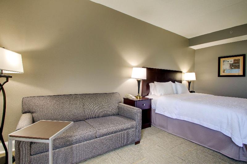 Hampton Inn Rolla image