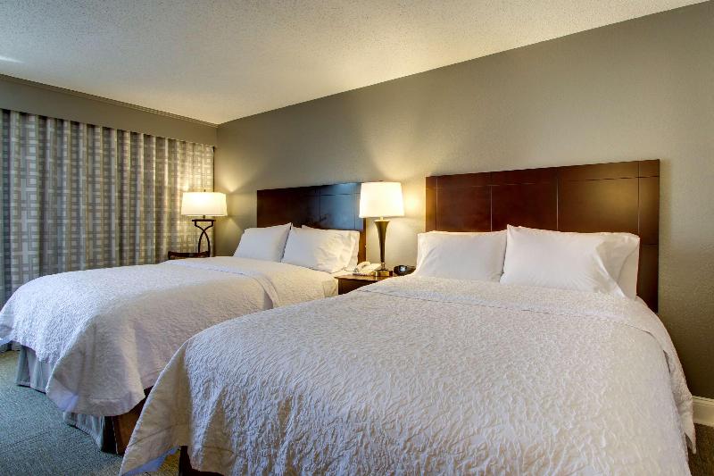 Hampton Inn Rolla image