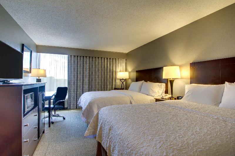 Hampton Inn Rolla image
