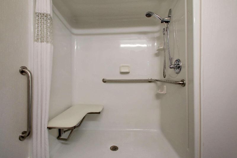 Hampton Inn Rolla image