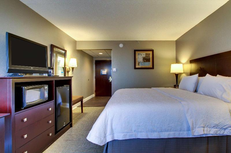 Hampton Inn Rolla image
