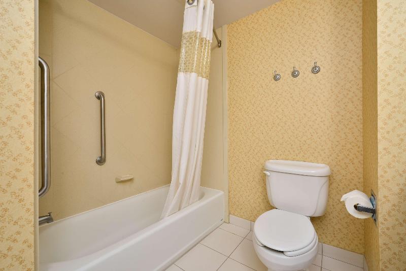 Hampton Inn Farmville image