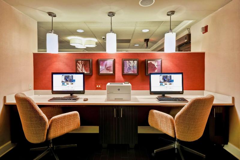 Hampton Inn Starkville image