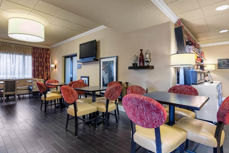 Hampton Inn Starkville image