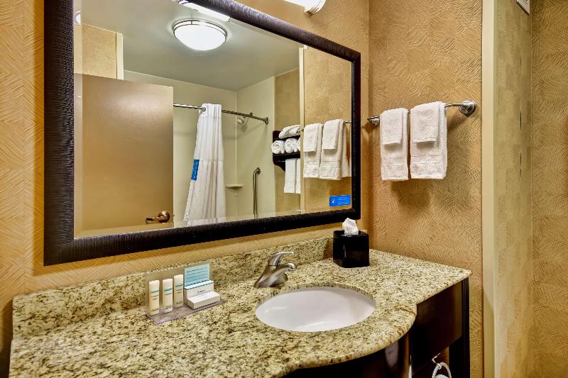 Hampton Inn Starkville image