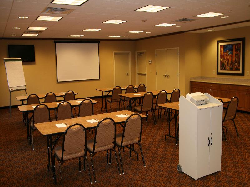 Hampton Inn & Suites Warren image