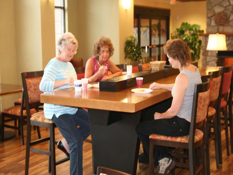 Hampton Inn & Suites Warren image