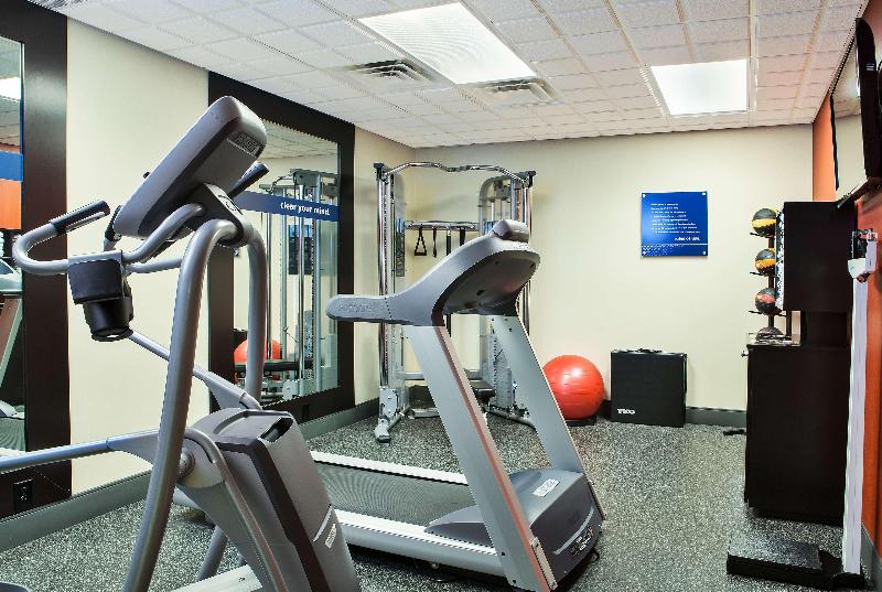 Hampton Inn Elkton image