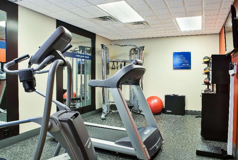 Hampton Inn Elkton image