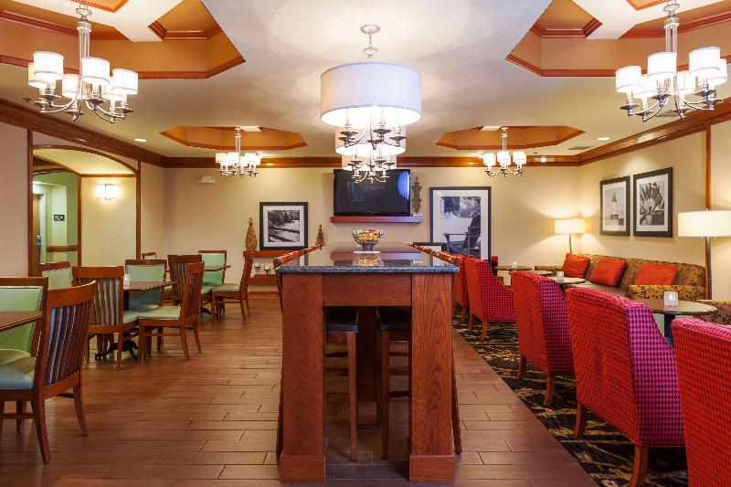 Hampton Inn Elkton image