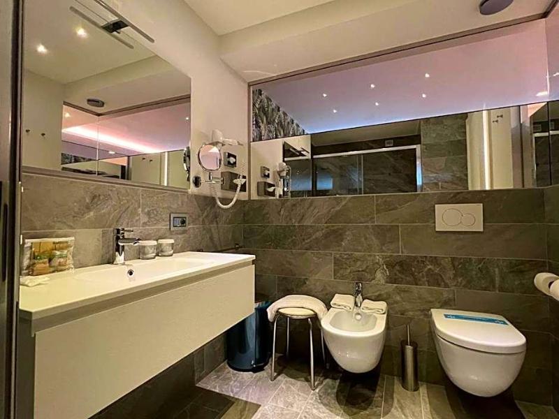 International Beach Hotel