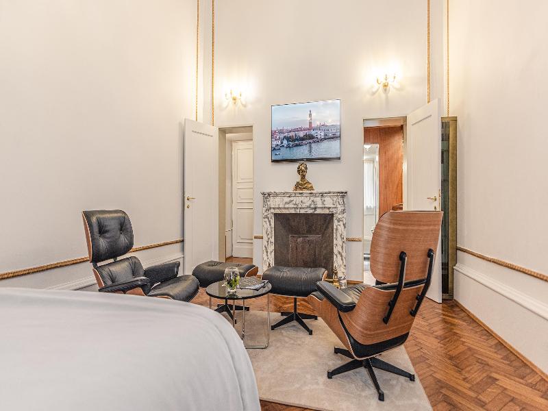Palazzo Paruta image