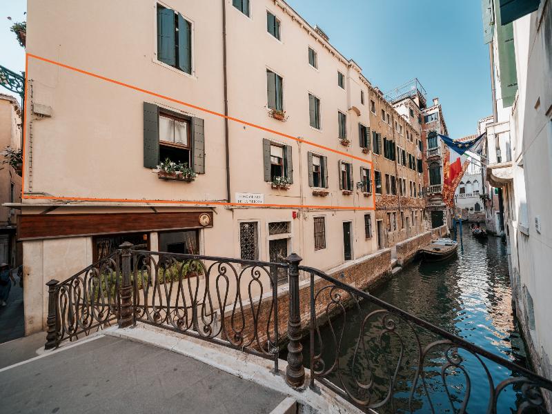 Palazzo Paruta image