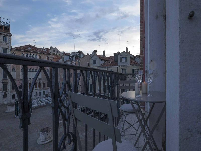 Palazzo Paruta image