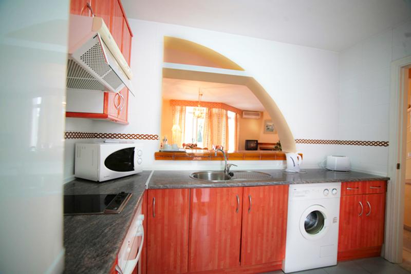 Ona Campanario image