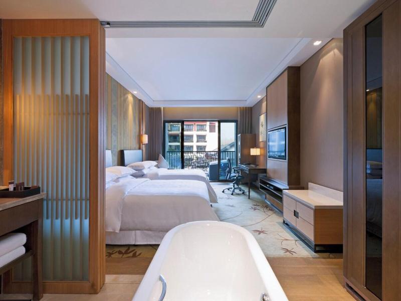 Sheraton Wetland Park Resort Hangzhou image
