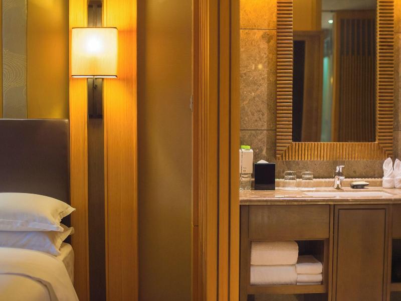 Sheraton Wetland Park Resort Hangzhou image