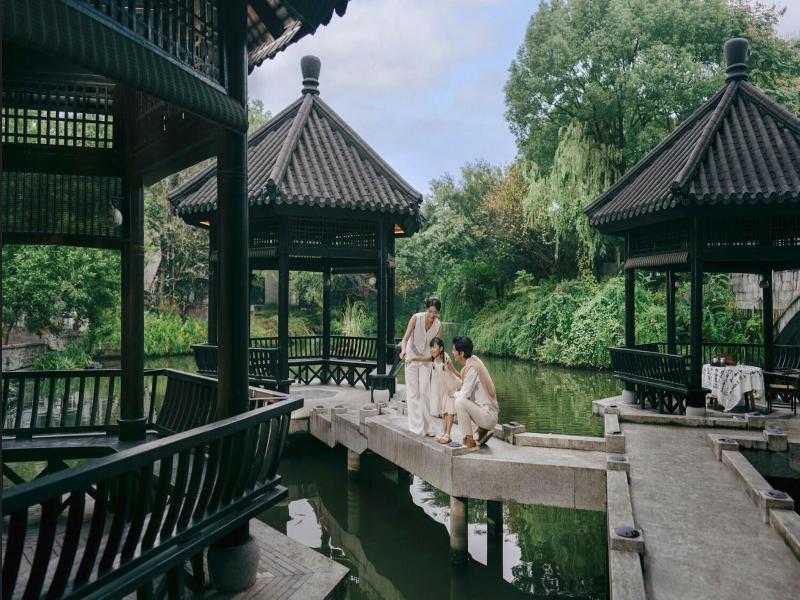 Sheraton Wetland Park Resort Hangzhou image
