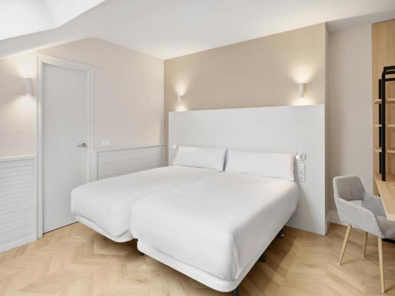 B&B HOTEL Gijon Centro Begoña image