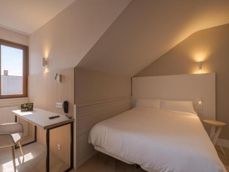 B&B HOTEL Gijon Centro Begoña image