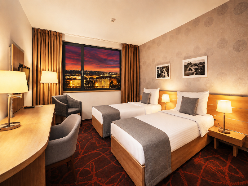 Iris Hotel Eden image