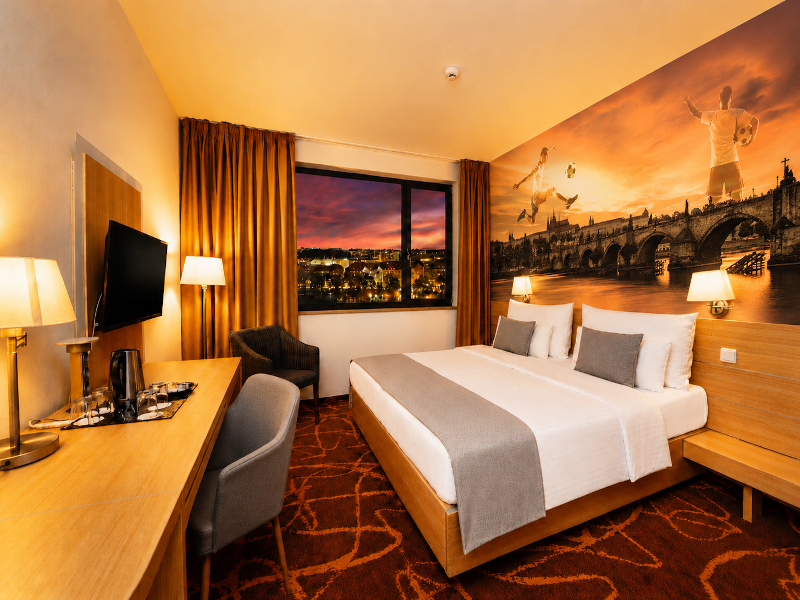 Iris Hotel Eden image