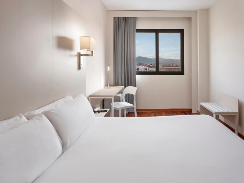 B&B Hotel Granada Estación image