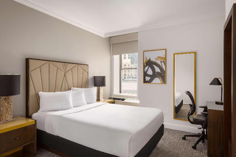 Martinique New York on Broadway, Curio By Hilton image