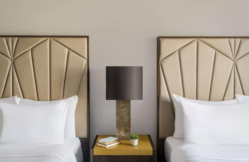 Martinique New York on Broadway, Curio By Hilton image