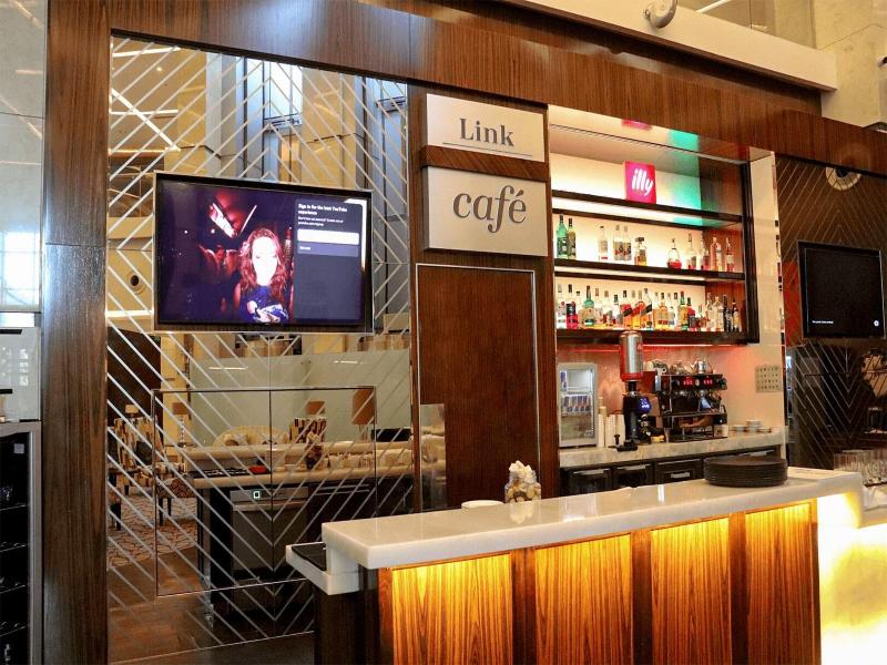 Fly Inn image