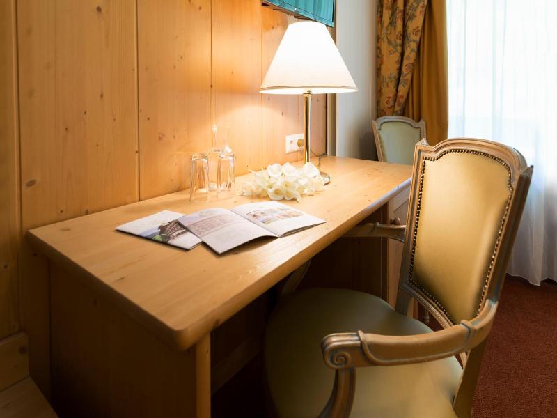 Hotel Alpenhof image