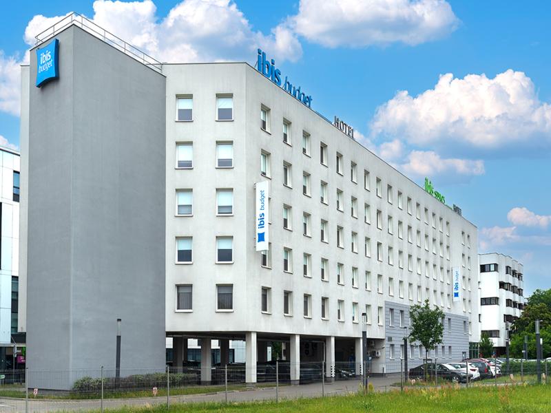 Ibis Budget Warszawa Centrum image