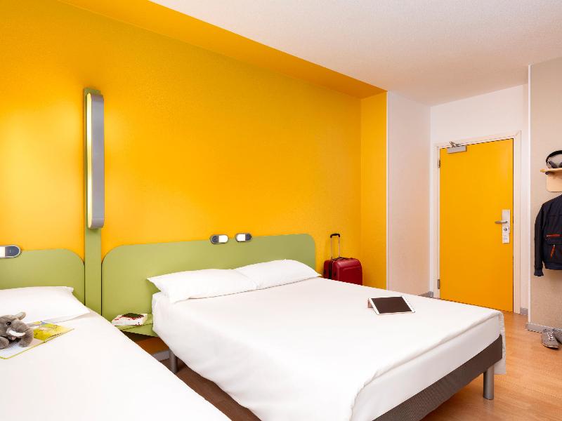 Ibis Budget Warszawa Centrum image