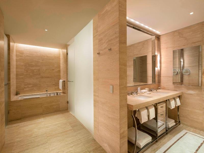 The St. Regis Bal Harbour Resort image